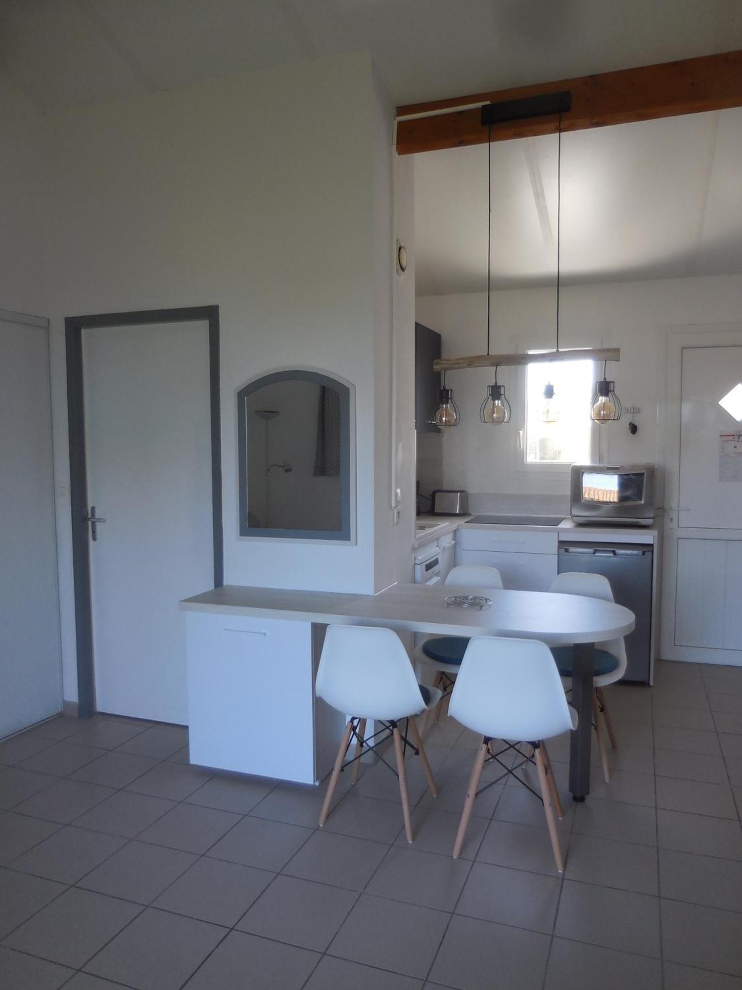 Le Château-dʼOléron Maison Cosy Avec Piscine Partagee מראה חיצוני תמונה